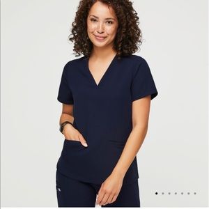 Figs Women's Navy Scrub Top